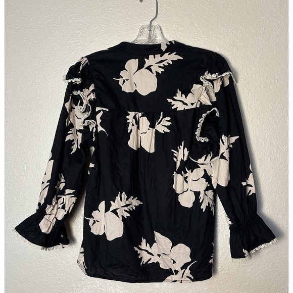 Entro Size S Ruffled V Neck 100% Cotton Black Cream Floral Blouse No Stretch - Picture 2 of 4
